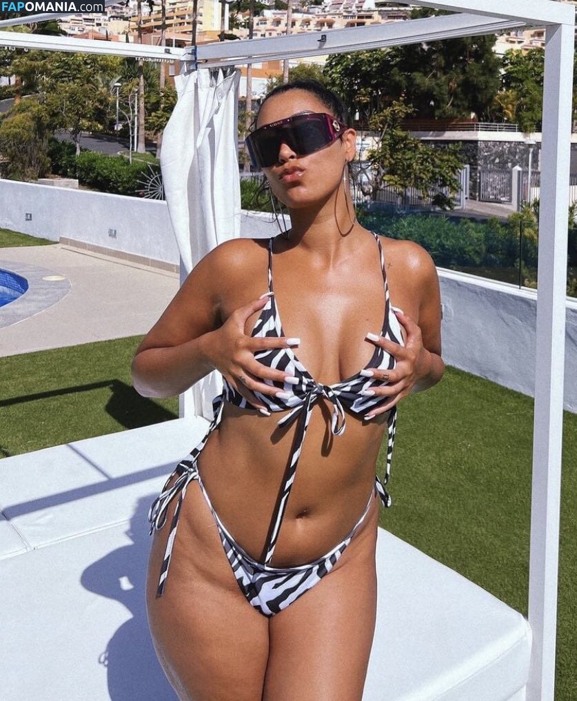 Snoochie Shy Naakt OnlyFans  Gelekte foto #2