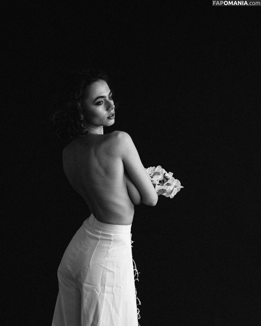 Solomia Maievska / Solomia_Maievska / miamaievska Naakt OnlyFans  Gelekte foto #124