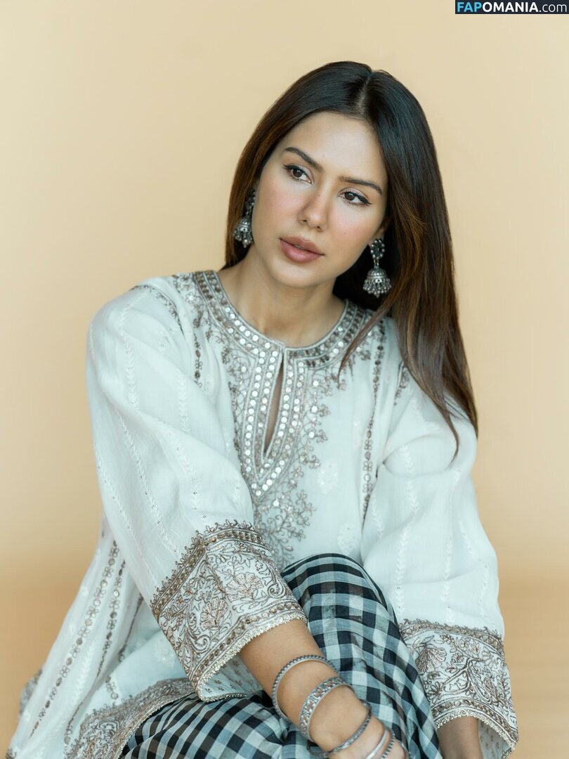 Sonam Bajwa / bajwasonam / sonambajwa Naakt OnlyFans  Gelekte foto #13