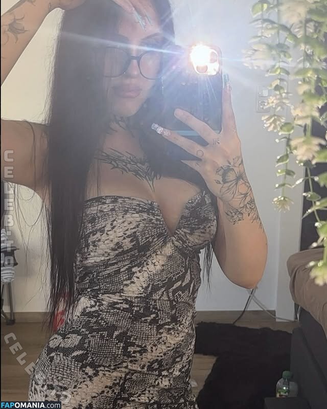 6.sophie.8 / sooophie_666 / your.local.hoe_68 Naakt OnlyFans  Gelekte foto #1