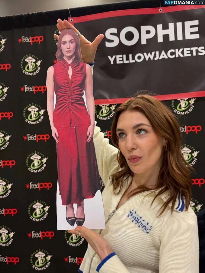 Sophie Nélisse / sophie__nelisse Naakt OnlyFans  Gelekte foto #5