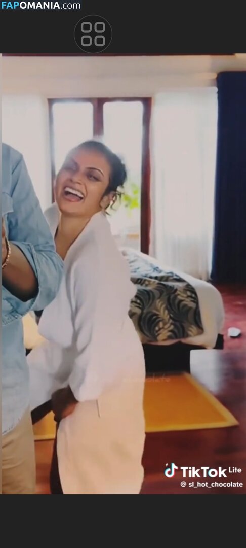 Sri Lanka / Sri Lankan Girls / hashini.guruge / poojaniperera Naakt OnlyFans  Gelekte foto #133