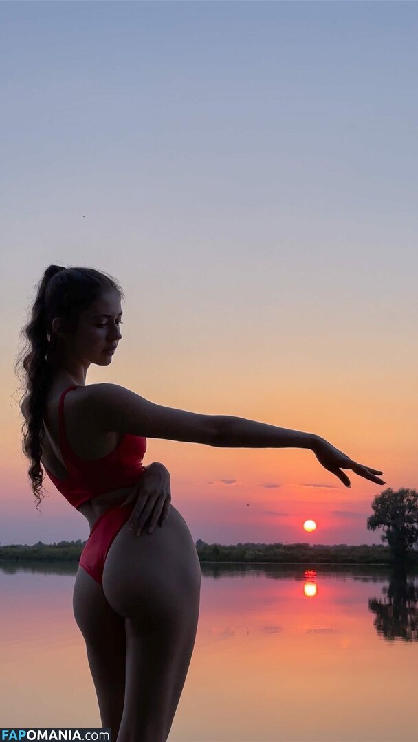 Derwald / Stefania Deriabina / st.efania4105 / xostefania Naakt OnlyFans  Gelekte foto #162