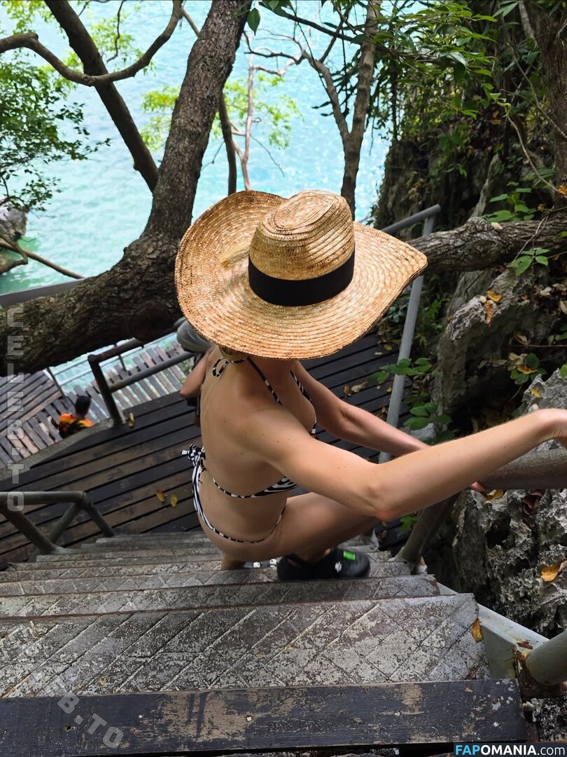 Stella Bossi / stellabossi Naakt OnlyFans  Gelekte foto #1