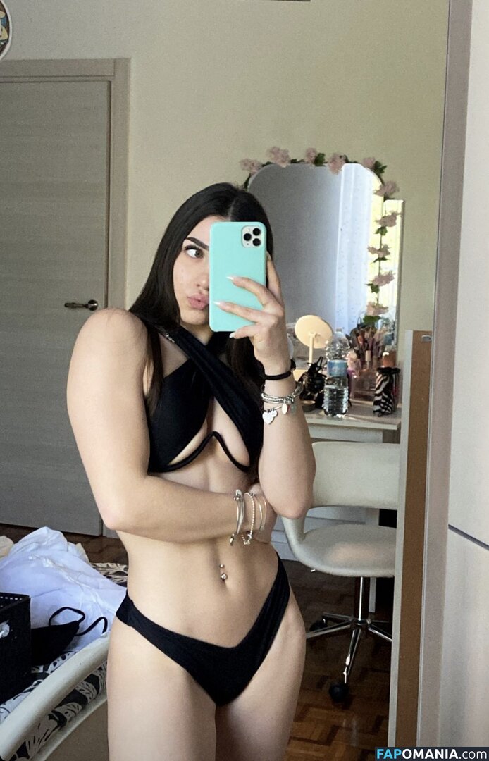 Stella Caldirola Naakt OnlyFans  Gelekte foto #4