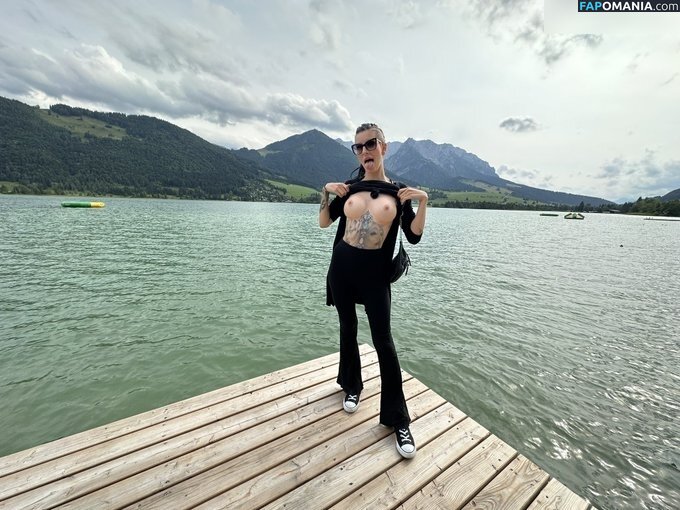 Stella von Monroe / stellavonmonroe Naakt OnlyFans  Gelekte foto #7