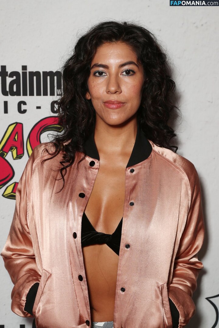 Rosa Diaz Brooklyn Nine-Nine / Stephanie Beatriz / stephaniebeatriz Naakt OnlyFans  Gelekte foto #42
