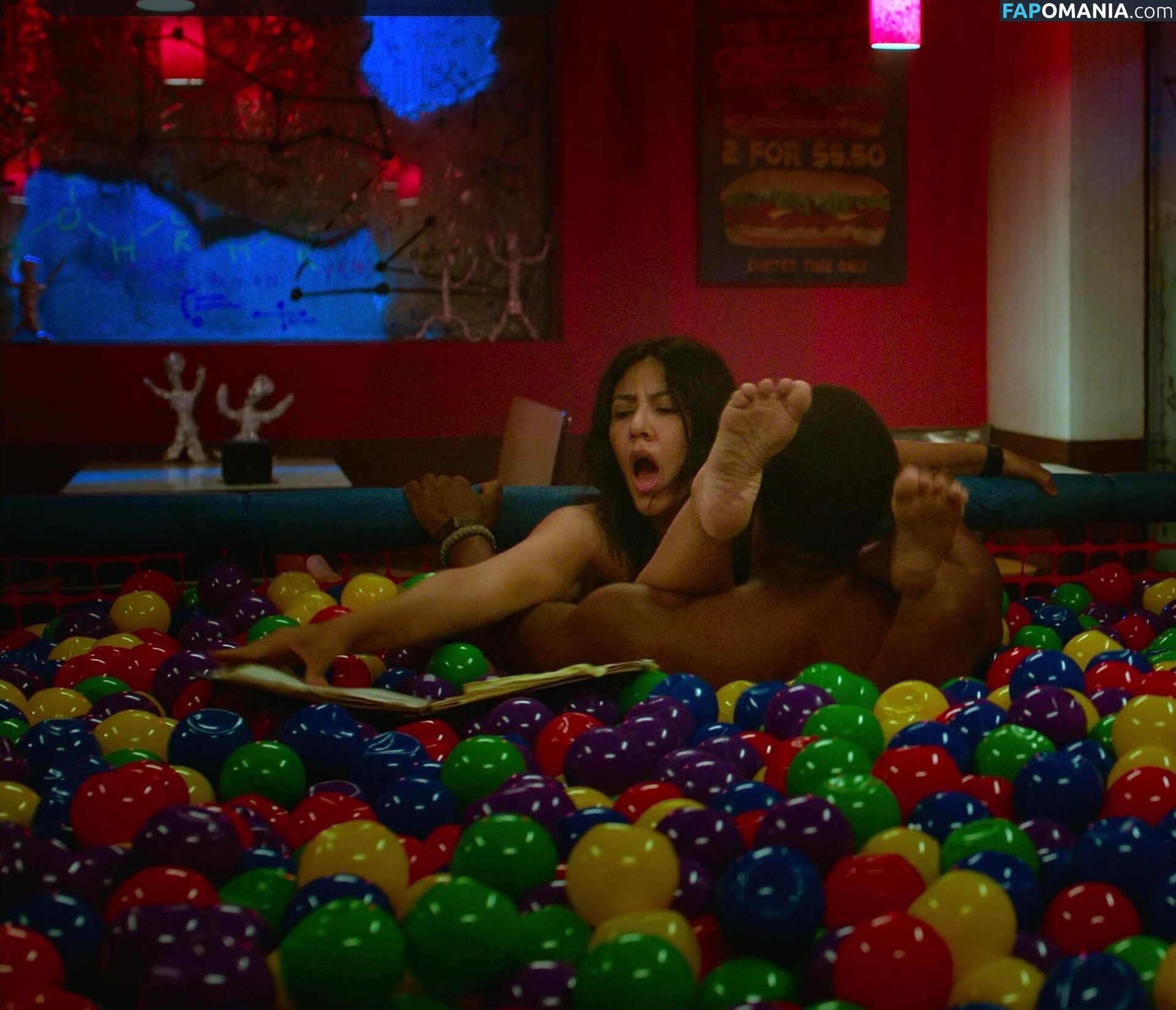 Rosa Diaz Brooklyn Nine-Nine / Stephanie Beatriz / stephaniebeatriz Naakt OnlyFans  Gelekte foto #85