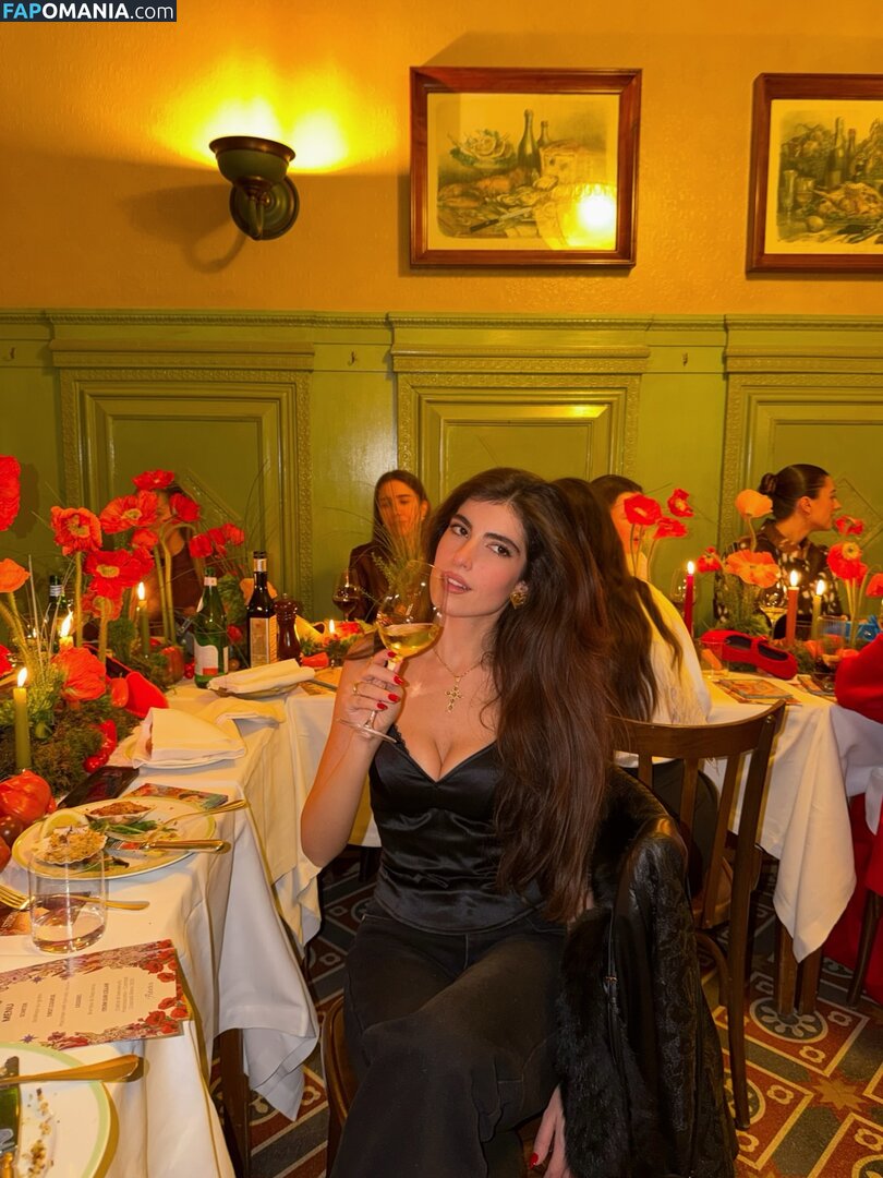 Stephanie Nassar / nassarstephanie Naakt OnlyFans  Gelekte foto #5