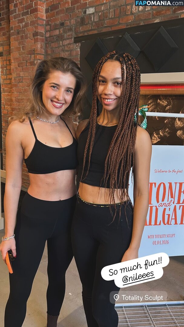 Stephanie Niles / https: / nileees Naakt OnlyFans  Gelekte foto #1