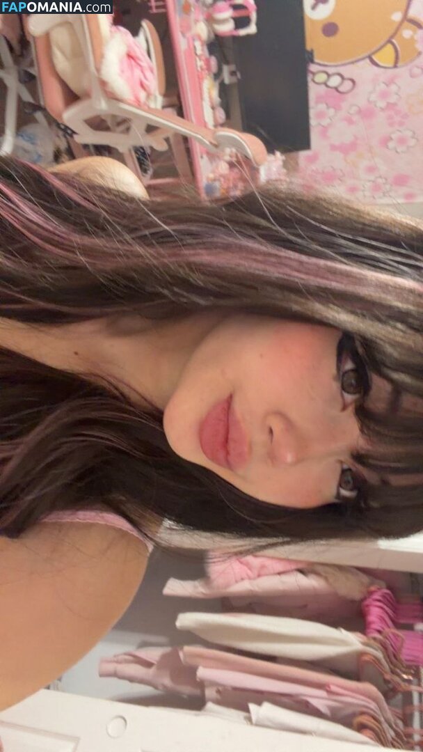 beanluvr13 / strawbari.zz / strawbarie / strawbarizz Naakt OnlyFans  Gelekte foto #4