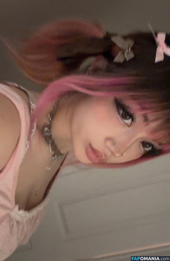 beanluvr13 / strawbari.zz / strawbarie / strawbarizz Naakt OnlyFans  Gelekte foto #6
