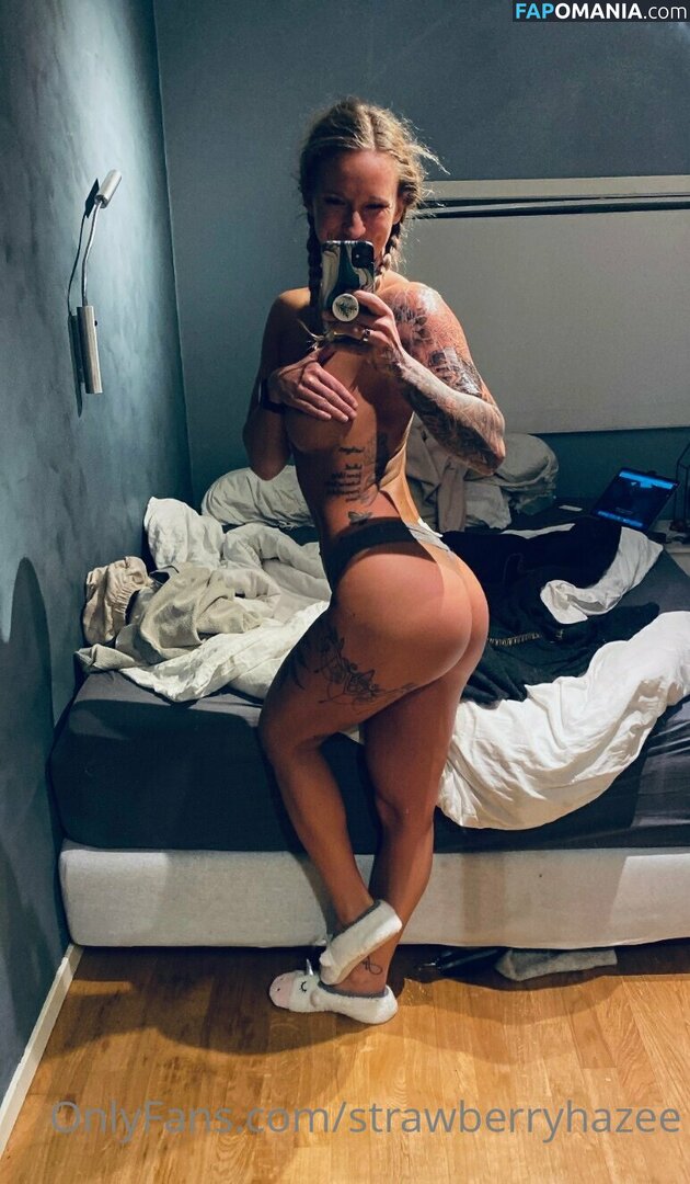 strawberryhazee Naakt OnlyFans  Gelekte foto #5
