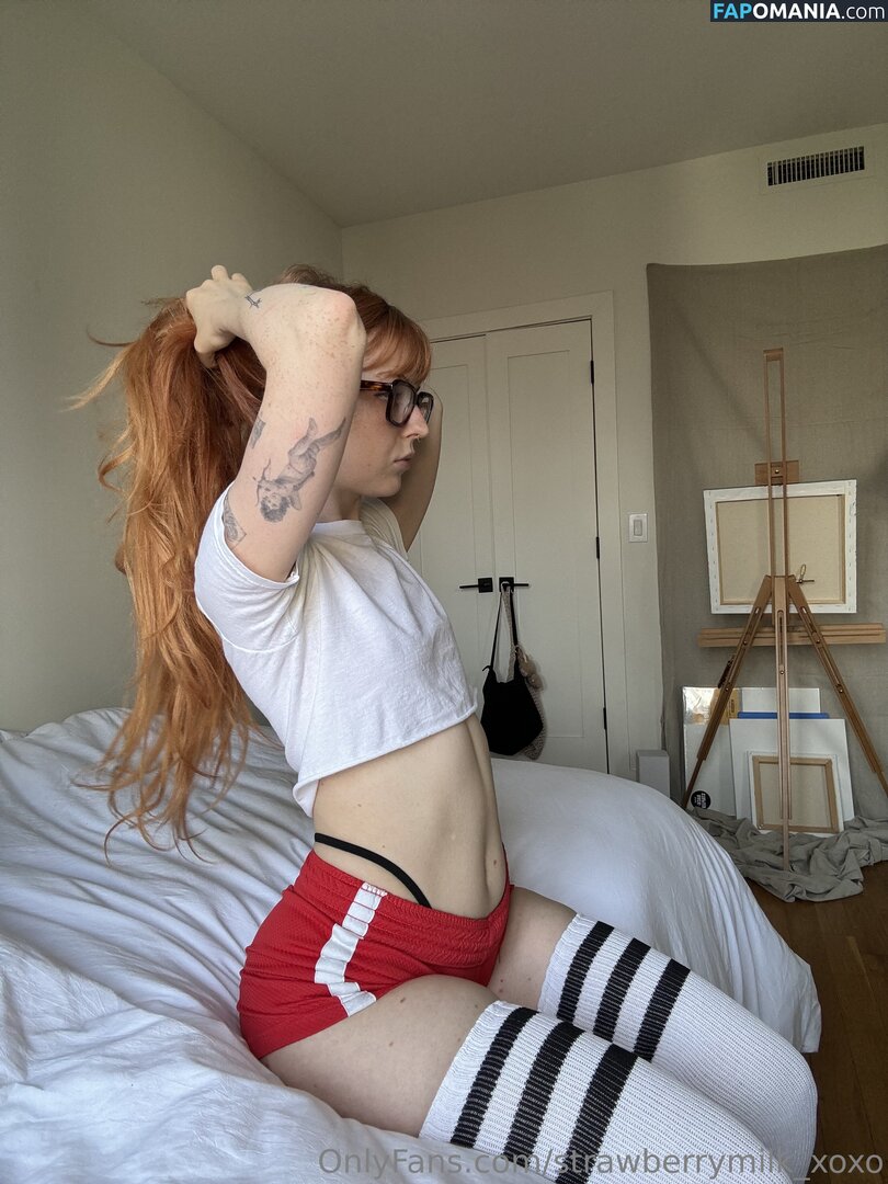 StrawbMilk_xoxo / strawberrymilk__xoxo / strawberrymilk_xoxo Naakt OnlyFans  Gelekte foto #5