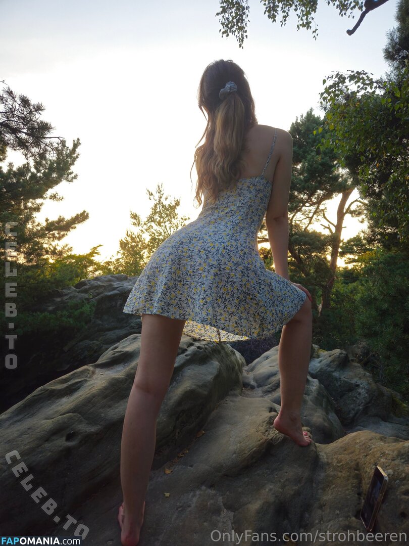 strohbeeren Naakt OnlyFans  Gelekte foto #3