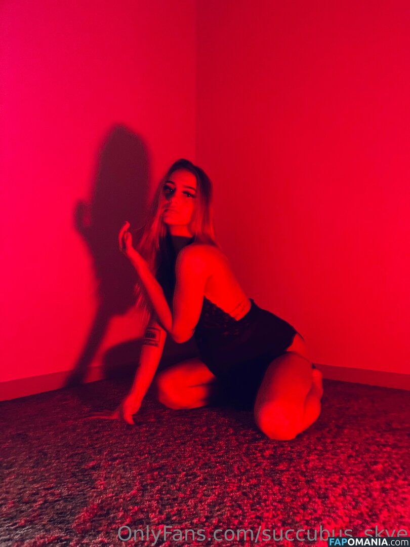 Iheartharlss / Succubus_skye / https: / susbaby1 Naakt OnlyFans  Gelekte foto #1