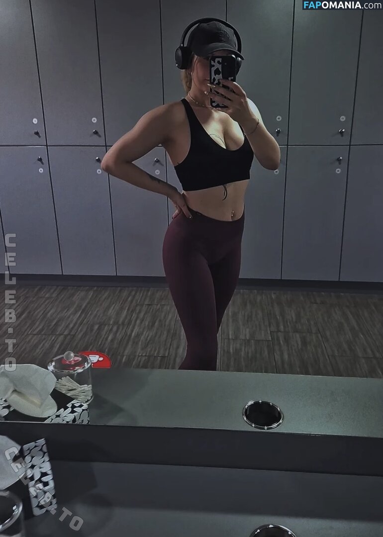 Svenja-4 / sv3nja_01 Naakt OnlyFans  Gelekte foto #3