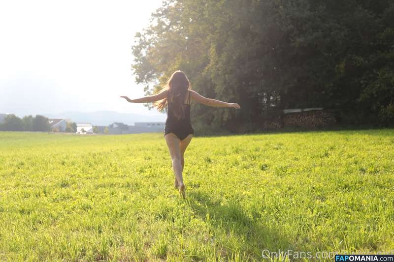 Swiss-Girl / https: / swiss-girl-vip / swissgirlvanessa Naakt OnlyFans  Gelekte foto #15