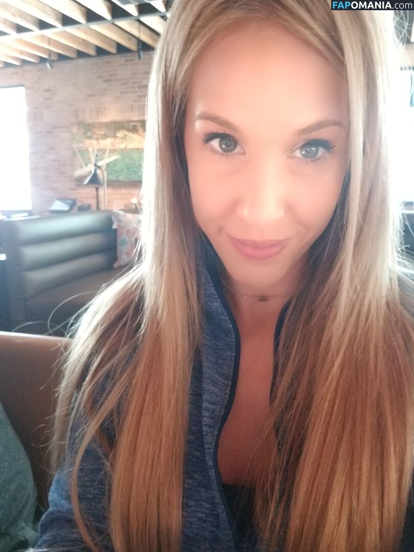 t_rae_c Naakt OnlyFans  Gelekte foto #1