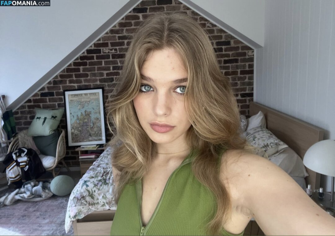 Teagan Croft / teagancroft Naakt OnlyFans  Gelekte foto #4