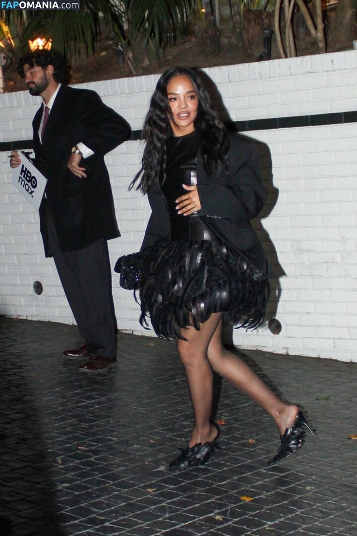 Tessa Thompson / tessamaethompson / tessathompsonx Naakt OnlyFans  Gelekte foto #4