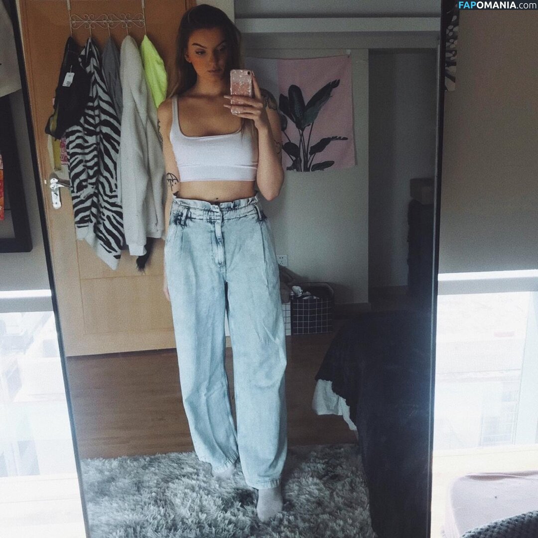cl0ut / th0tb0t Naakt OnlyFans  Gelekte foto #1
