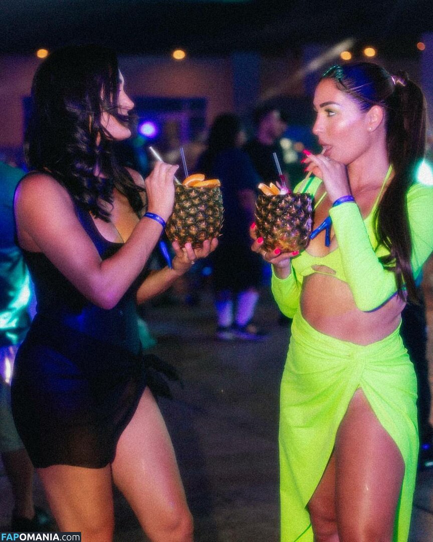 Nikki Bella & Brie Bella / The Bella Twins / thenikkibella Naakt OnlyFans  Gelekte foto #138