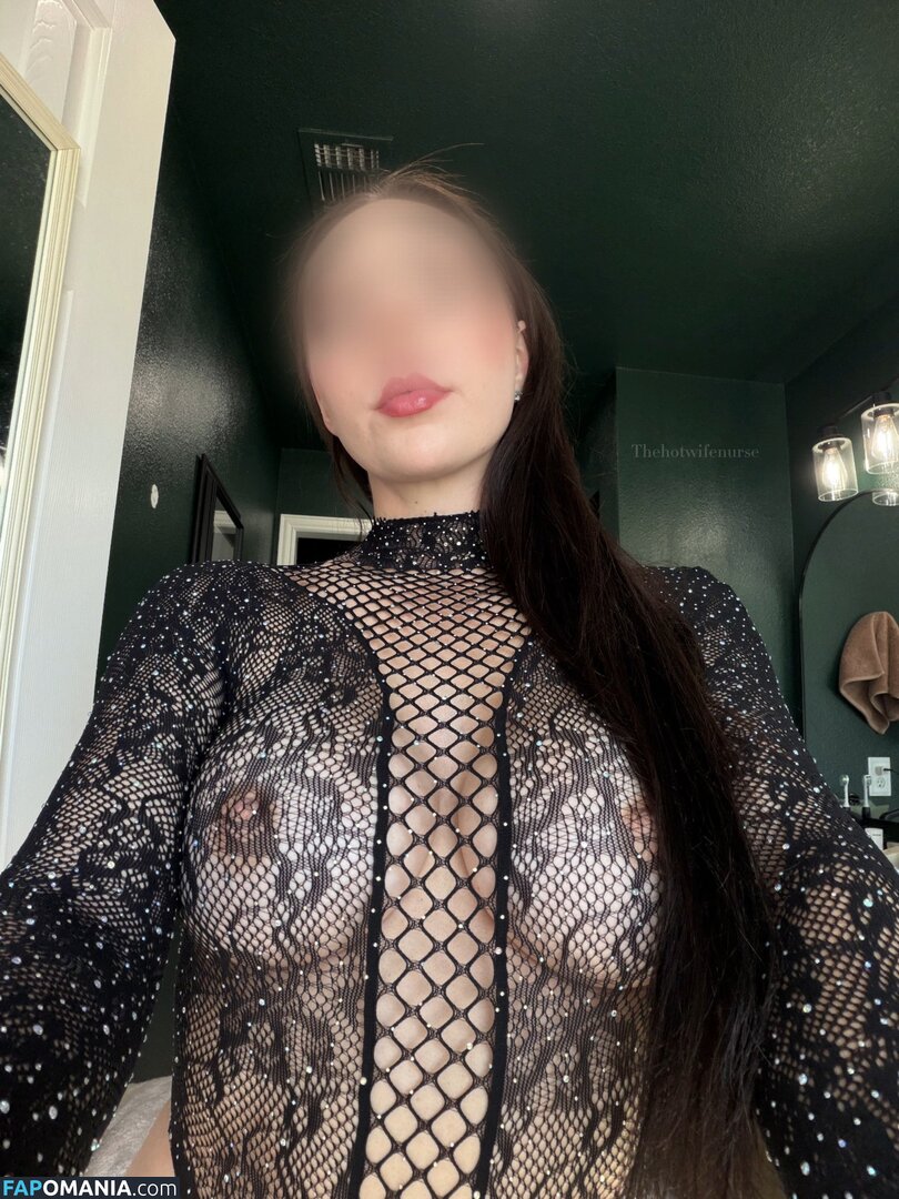 Thehotwifenurse / girlthatbreathesunderwater Naakt OnlyFans  Gelekte foto #17