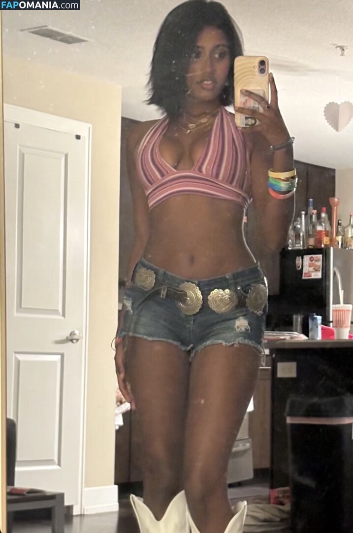 Thya Sridharan / thya.sridharan Naakt OnlyFans  Gelekte foto #3