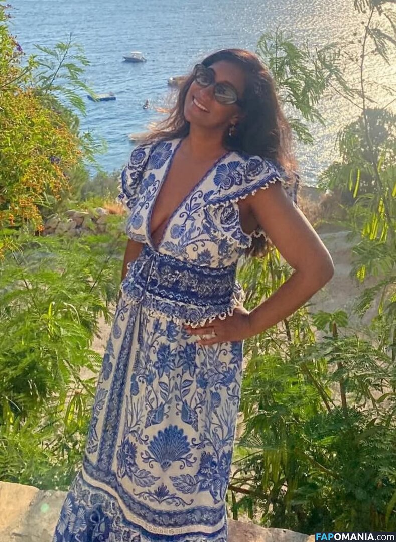 Tina Daheley / https: / tinadaheley Naakt OnlyFans  Gelekte foto #10
