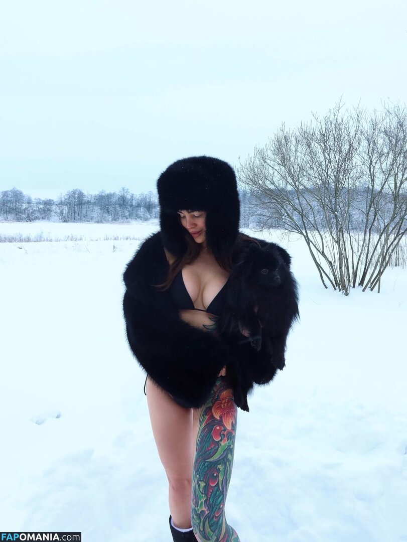 Toma Zhdanova / tomato_mood Naakt OnlyFans  Gelekte foto #5