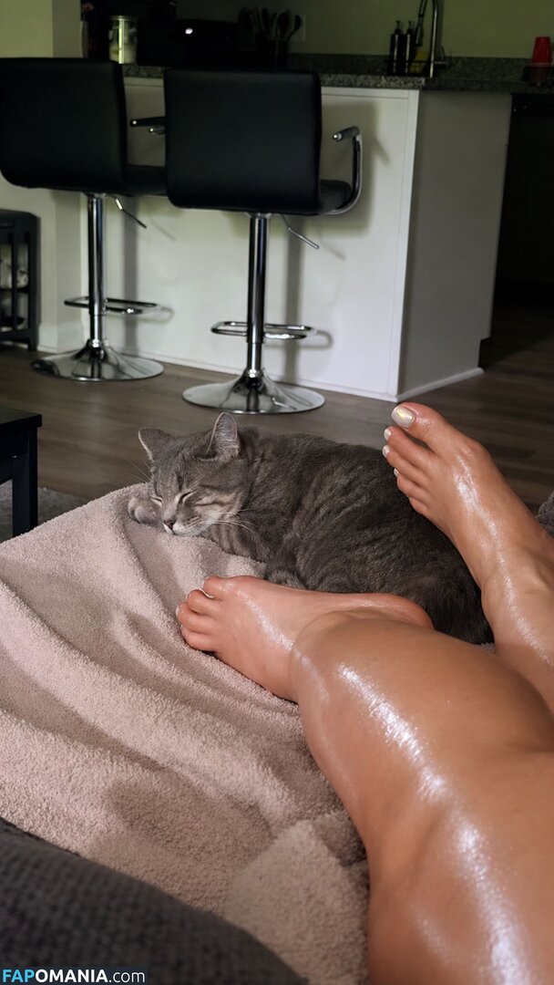 Tray.fitfever | Tray Soe / military / tray.fitfever Naakt OnlyFans  Gelekte foto #9