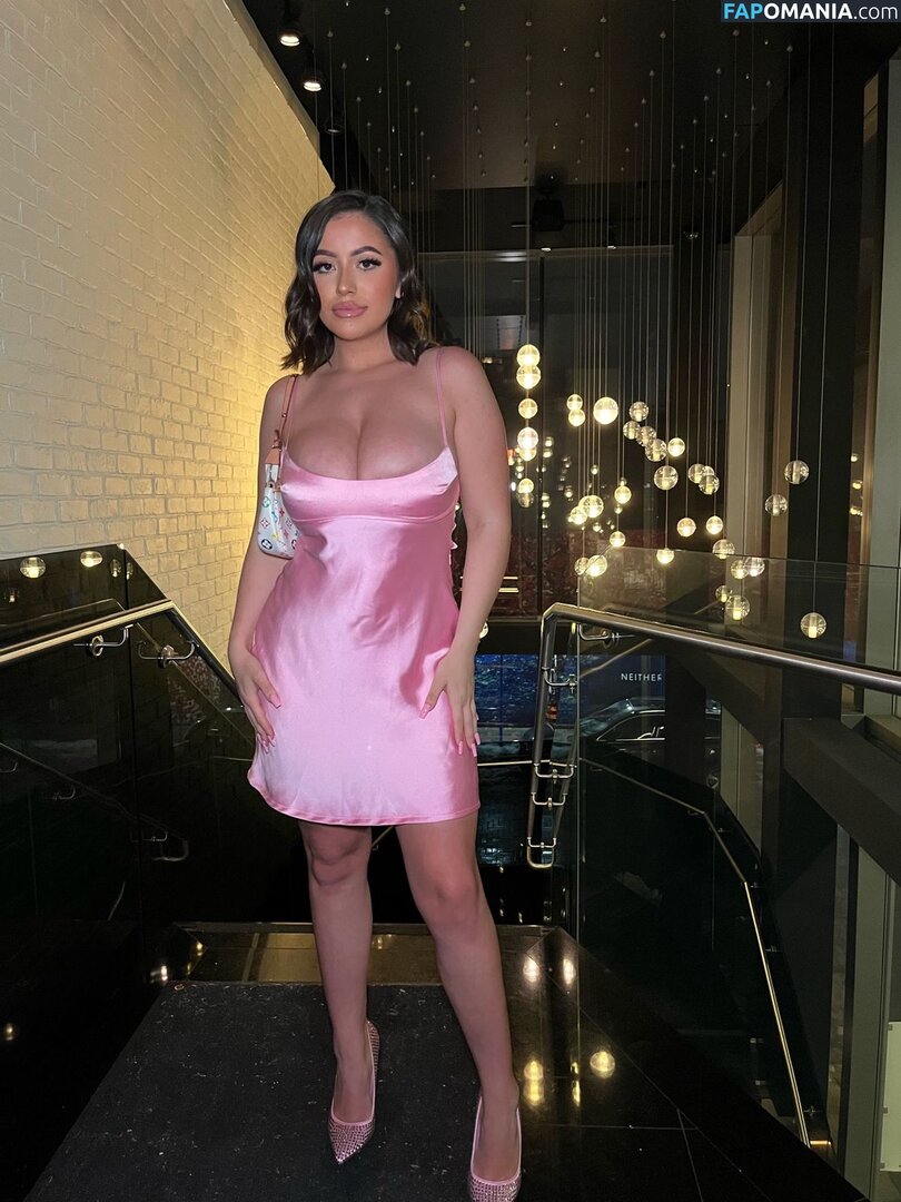 Trinity Pedersen / https: / tiffanypedersen / trinitypedersen Naakt OnlyFans  Gelekte foto #2