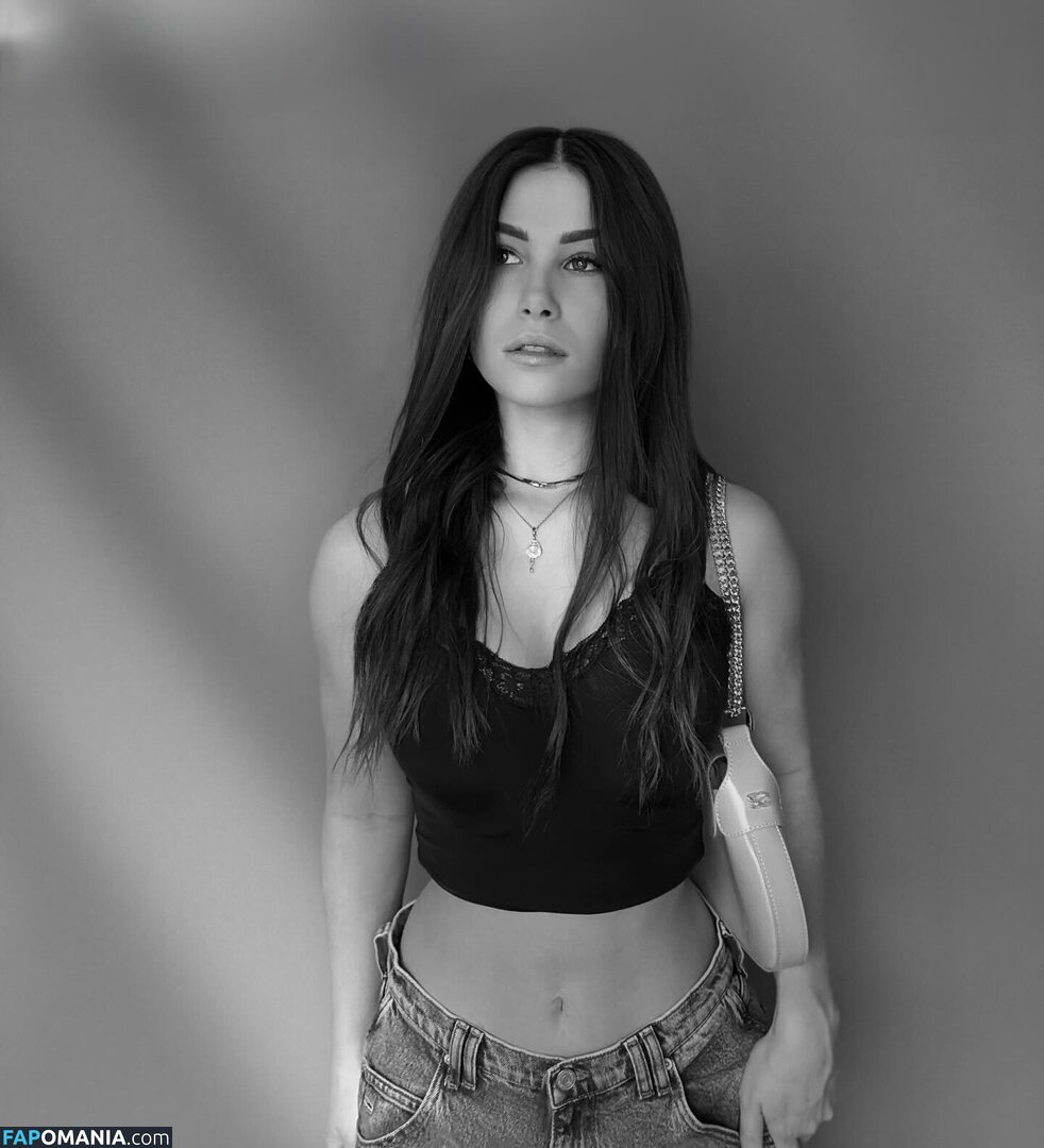 Tslanaxoxo / Yourlanatgirl / Yourlittlelana Naakt OnlyFans  Gelekte foto #53
