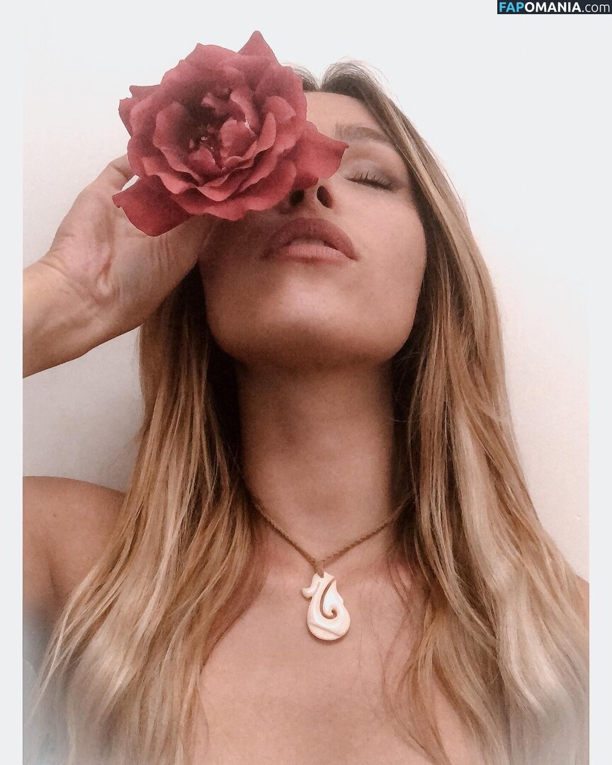 Tslanaxoxo / Yourlanatgirl / Yourlittlelana Naakt OnlyFans  Gelekte foto #76