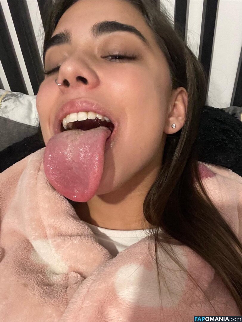 longuetongueegirl_ / noaablaancoo / u489105211 Naakt OnlyFans  Gelekte foto #2