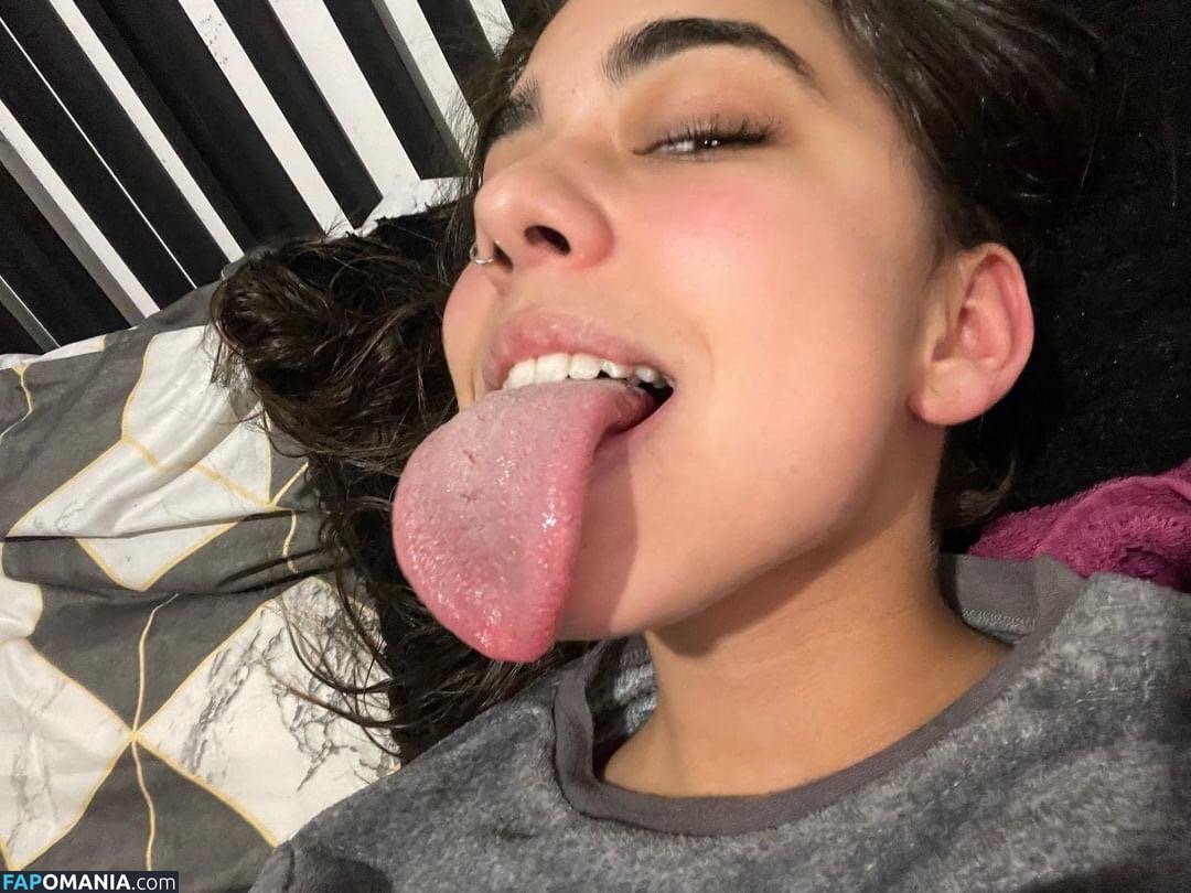 longuetongueegirl_ / noaablaancoo / u489105211 Naakt OnlyFans  Gelekte foto #5