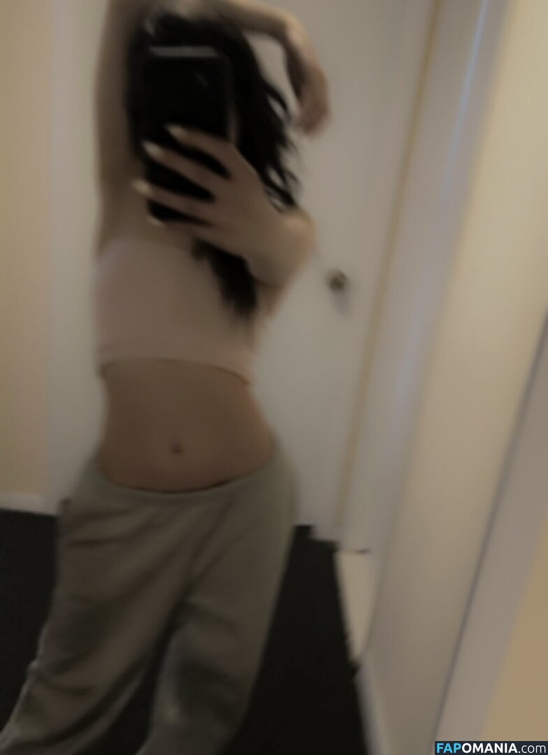 Unlov3ly / unholysrevenge / unlov3lyy Naakt OnlyFans  Gelekte foto #3