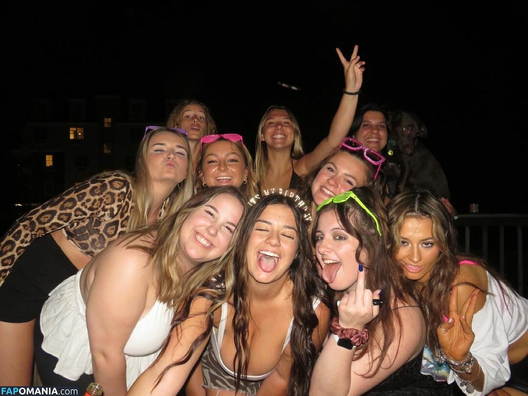 Valerie / valerie.c_ / valerieq01 Naakt OnlyFans  Gelekte foto #13