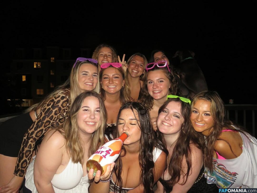 Valerie / valerie.c_ / valerieq01 Naakt OnlyFans  Gelekte foto #17