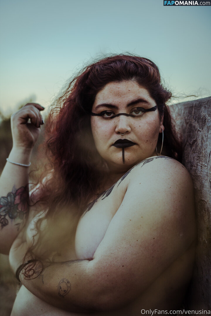 venusina Naakt OnlyFans  Gelekte foto #2