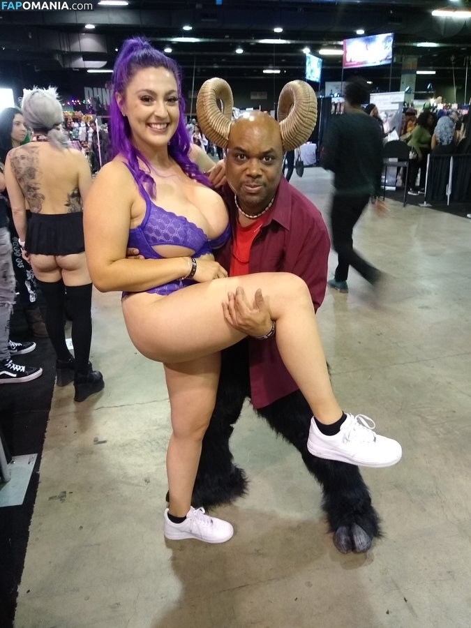 Veronica Avluv / theonlyveronicaavluvxx / veronicaavluv Naakt OnlyFans  Gelekte foto #190