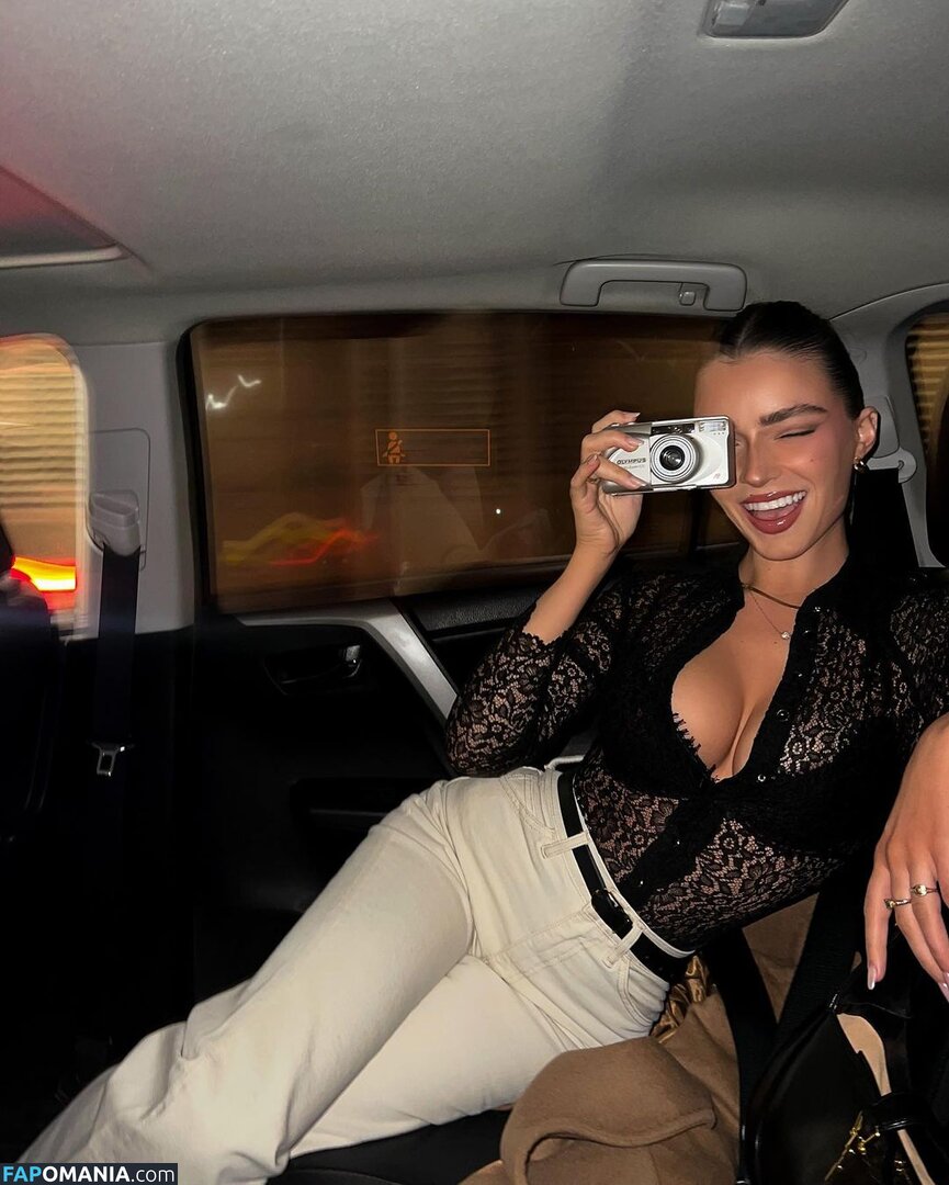 Veronica Kelegian / Veronicakelegian / https: Naakt OnlyFans  Gelekte foto #2