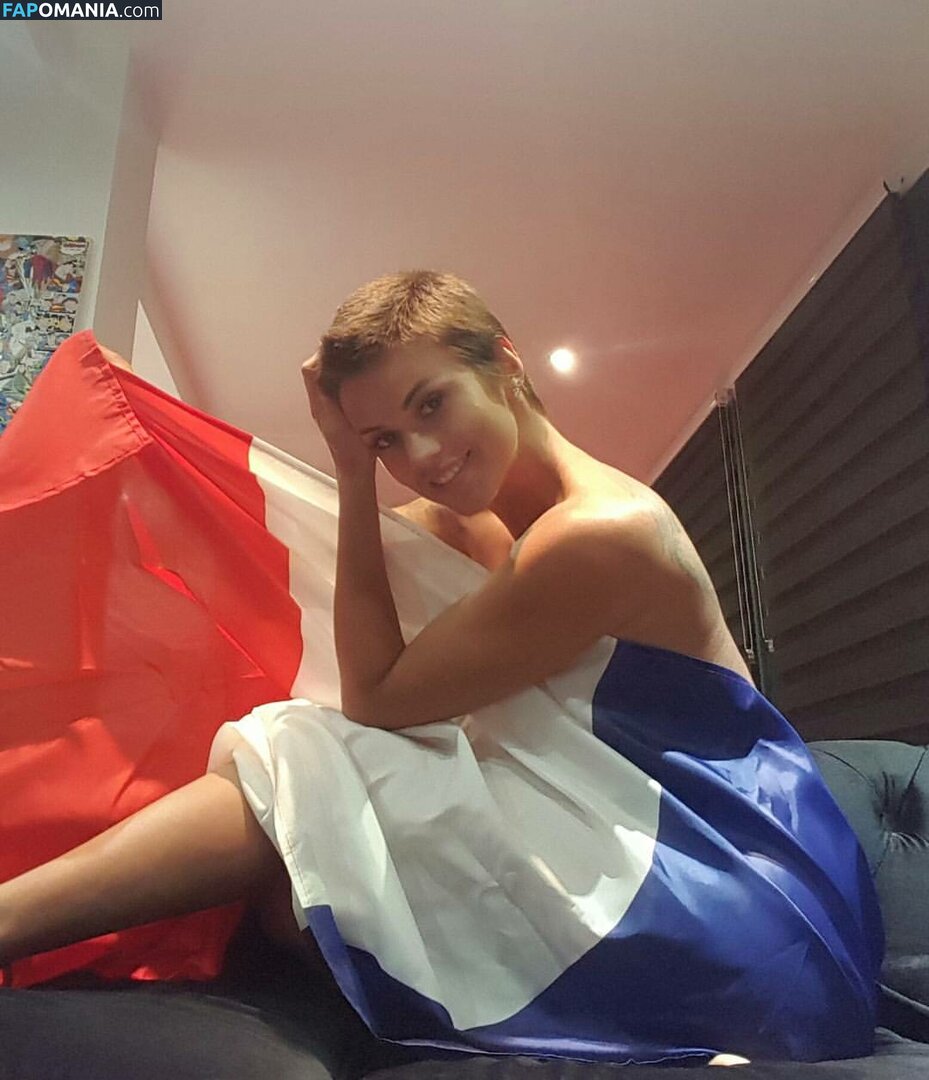 Vic Alouqua / vicalouquaoff / vicalouquaofficial / victoriafitfrance1 Naakt OnlyFans  Gelekte foto #63