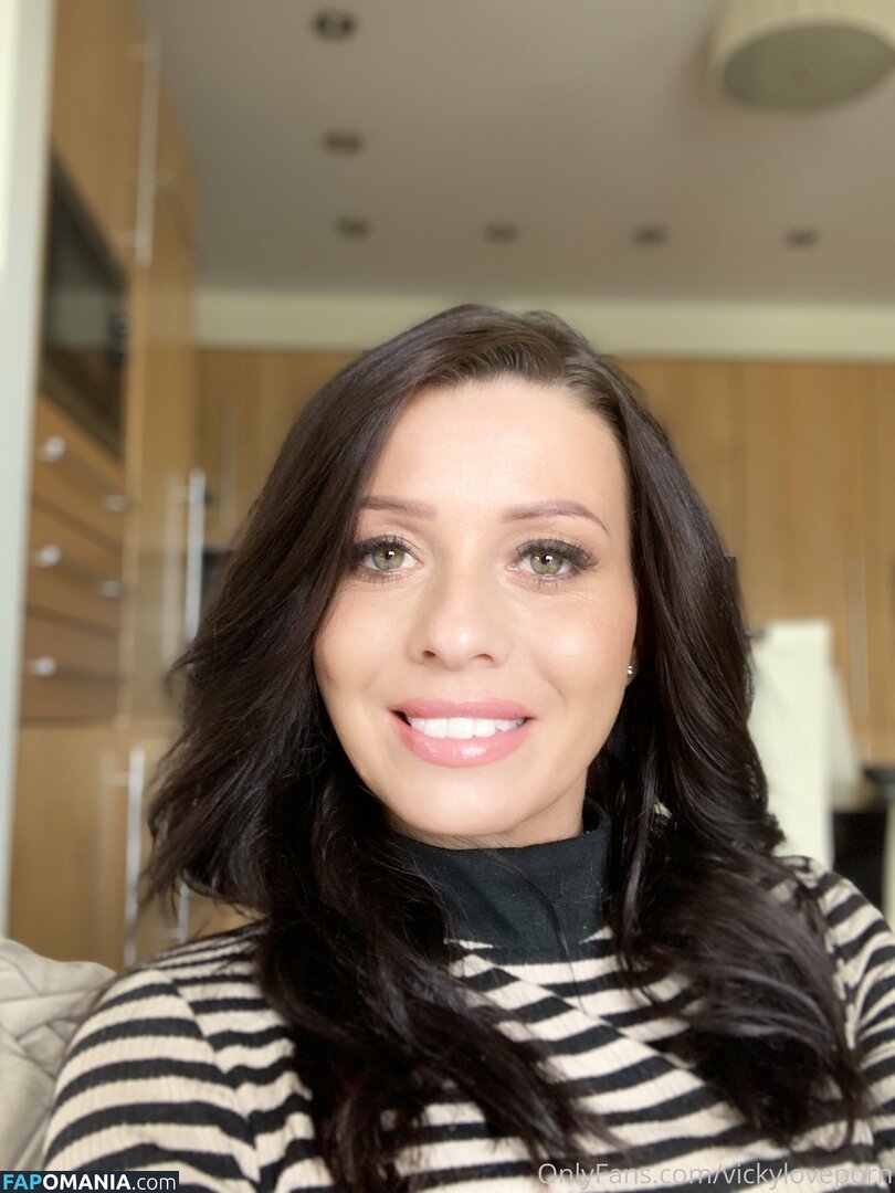 vickiebrownofficial / vickyloveporn Naakt OnlyFans  Gelekte foto #19