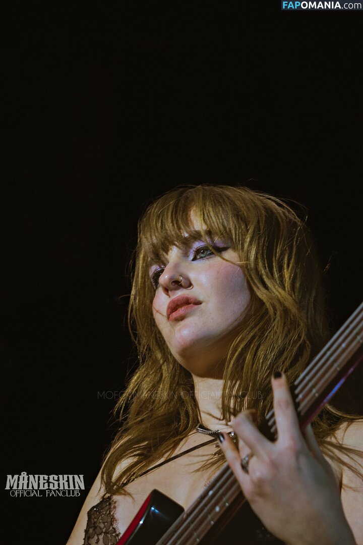 Maneskin bassist / Victoria De Angelis / vicdeangelis Naakt OnlyFans  Gelekte foto #80