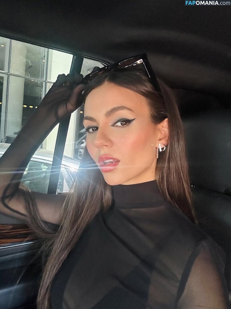 Victoria Justice / https: / victoriajustice Naakt OnlyFans  Gelekte foto #9