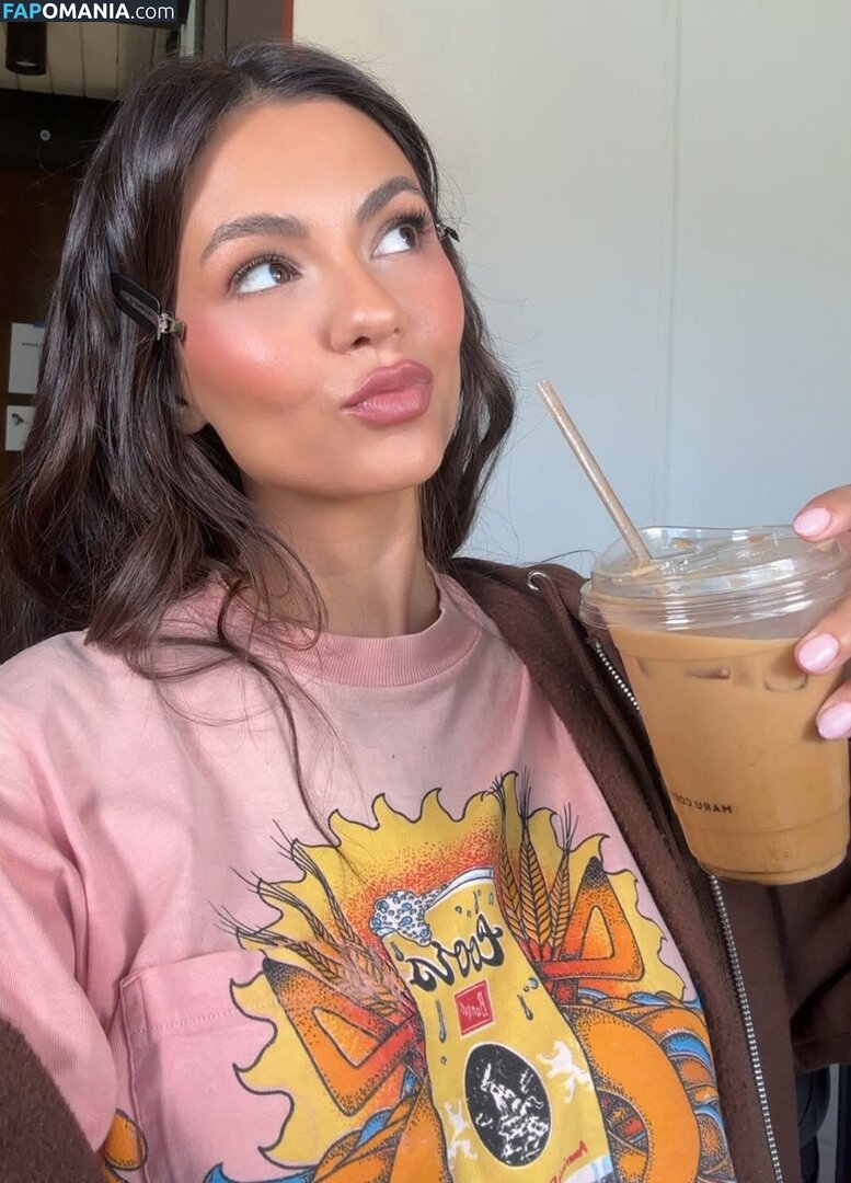 Victoria Justice / https: / victoriajustice Naakt OnlyFans  Gelekte foto #40