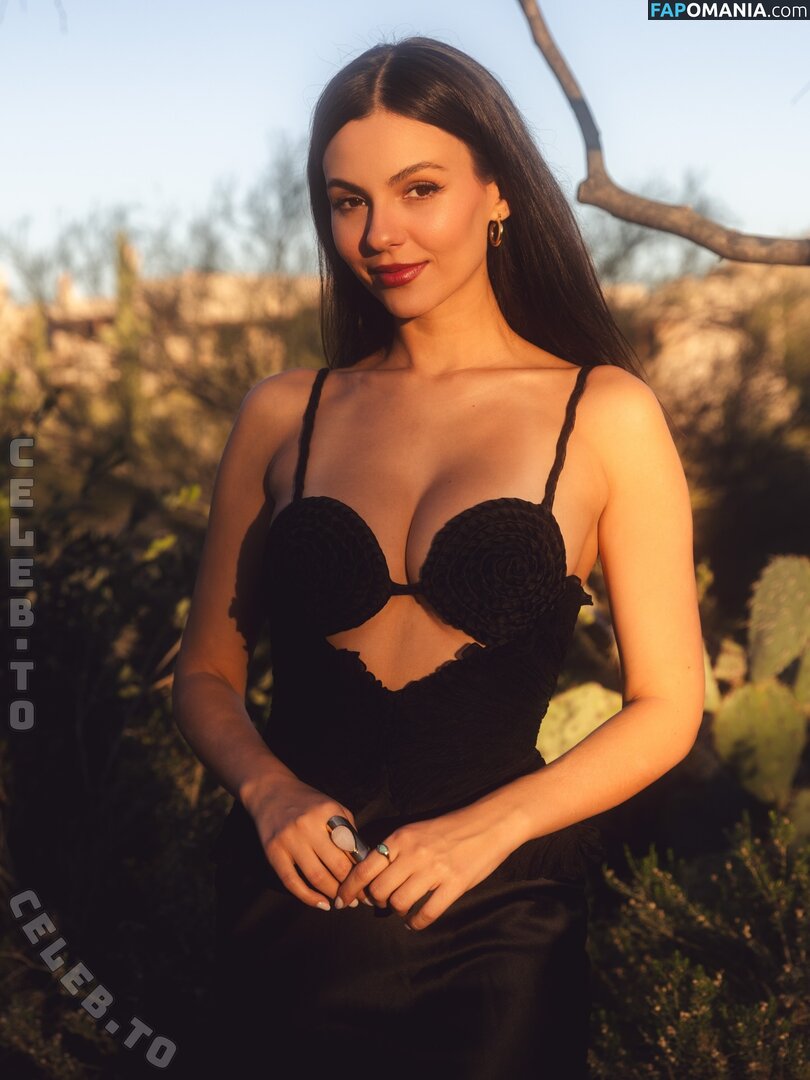 Victoria Justice / https: / victoriajustice Naakt OnlyFans  Gelekte foto #79