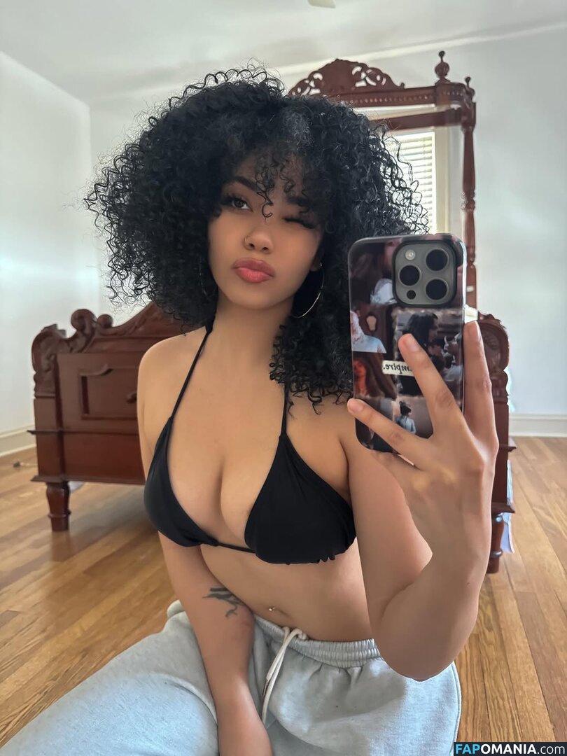 Victoria Vonne / pixieonyxx Naakt OnlyFans  Gelekte foto #3
